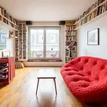 Appartamento Trendy 1bd Retreat With Patio Goutte D'or Parigi