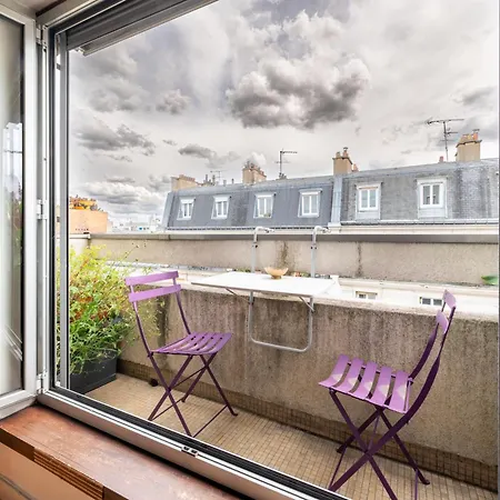 Trendy 1bd Retreat With Patio Goutte D'or Paris